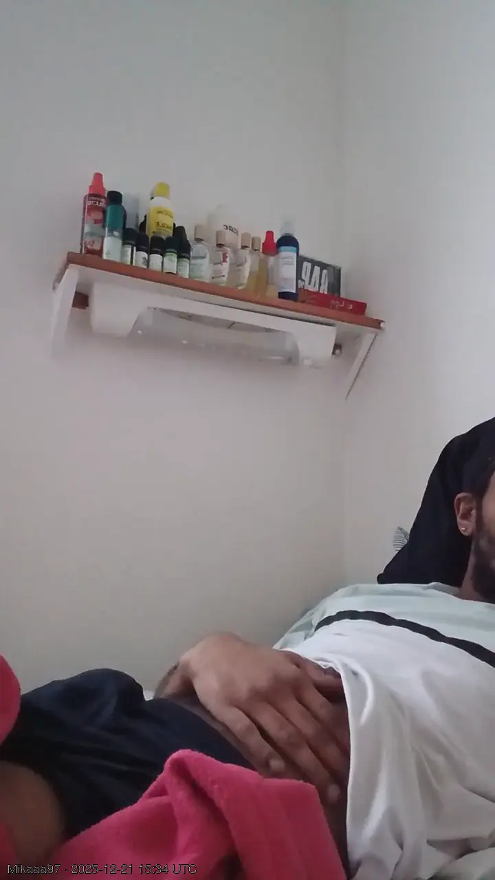 Mikaaa97 live video preview on Server Cams from France