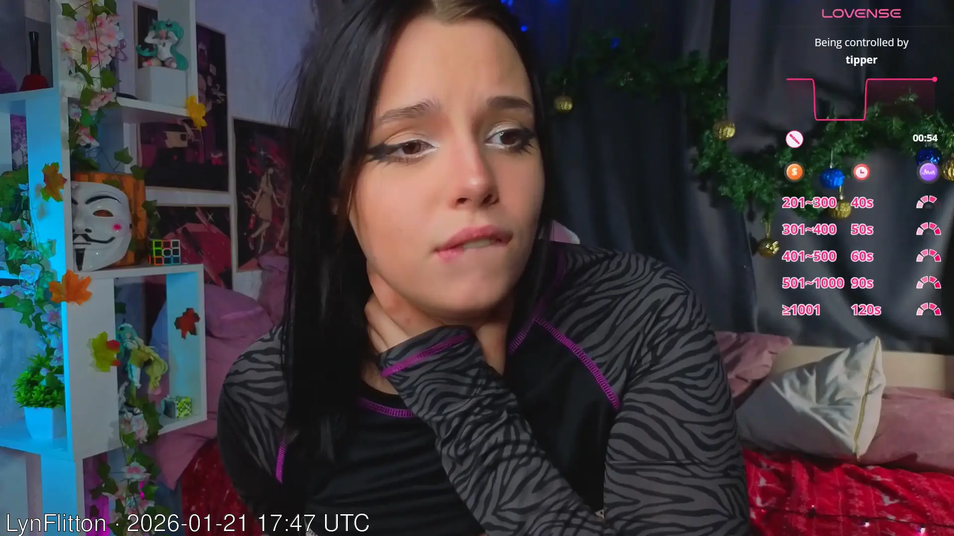 LynFlitton live video preview on Server Cams from France